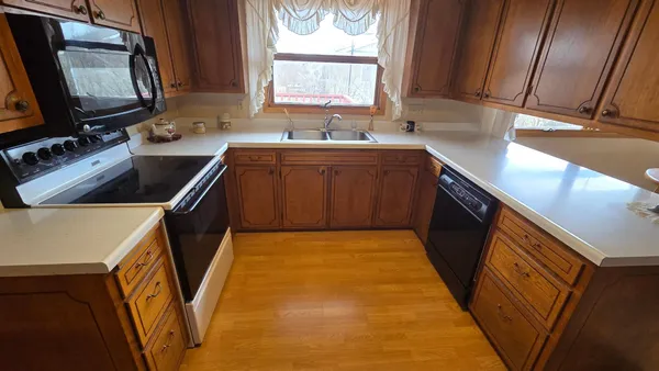 $249,900 | 102 Thill Drive East, Rose Creek, MN 55970