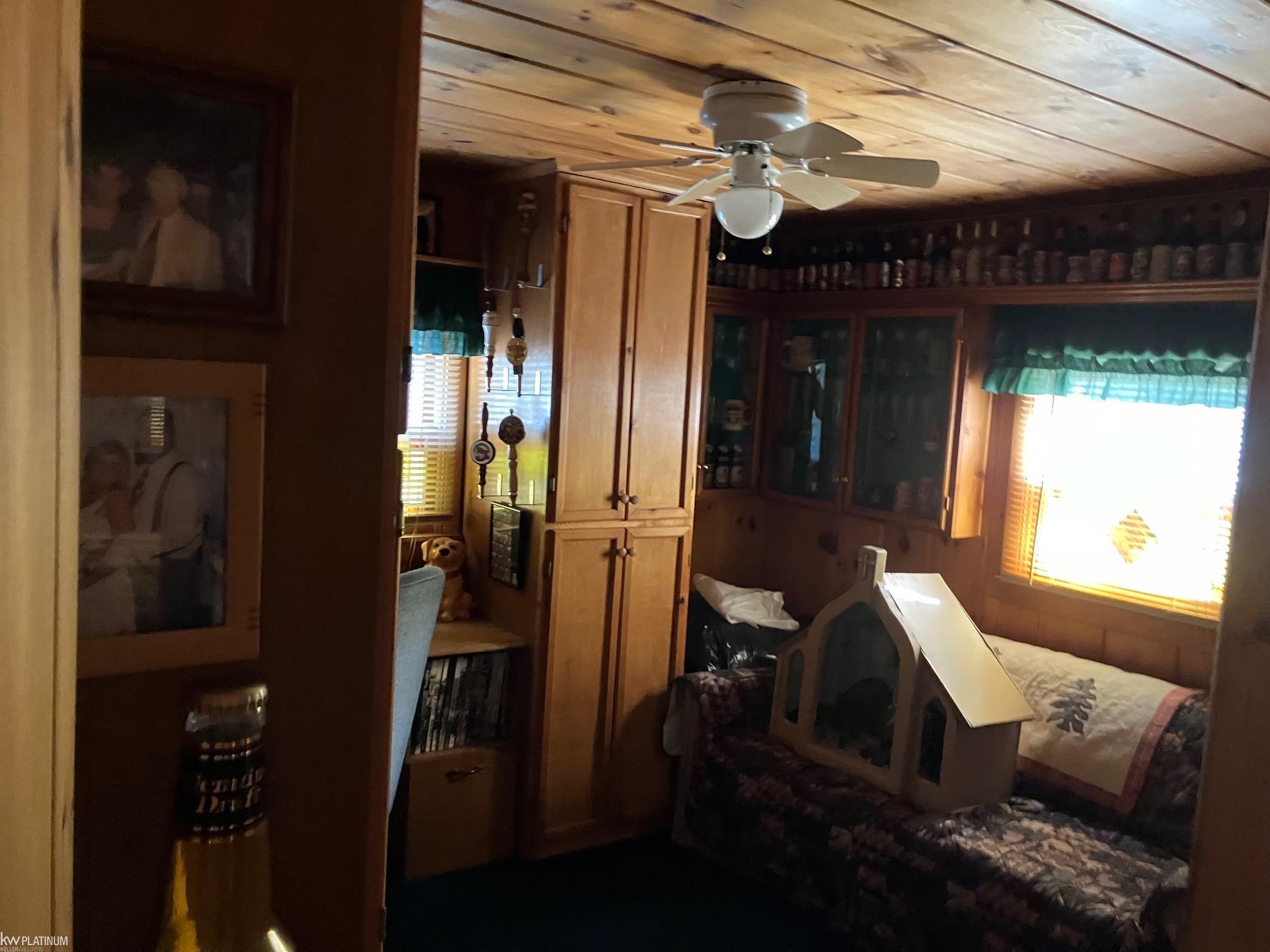 9686 Doe Road Harrison, MI 48625 - Photo 5 of 12 Gallery Image 5