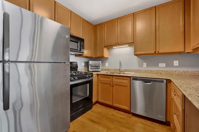 $275,000 | 125 South Jefferson Street, Unit 2101, Chicago, IL 60661