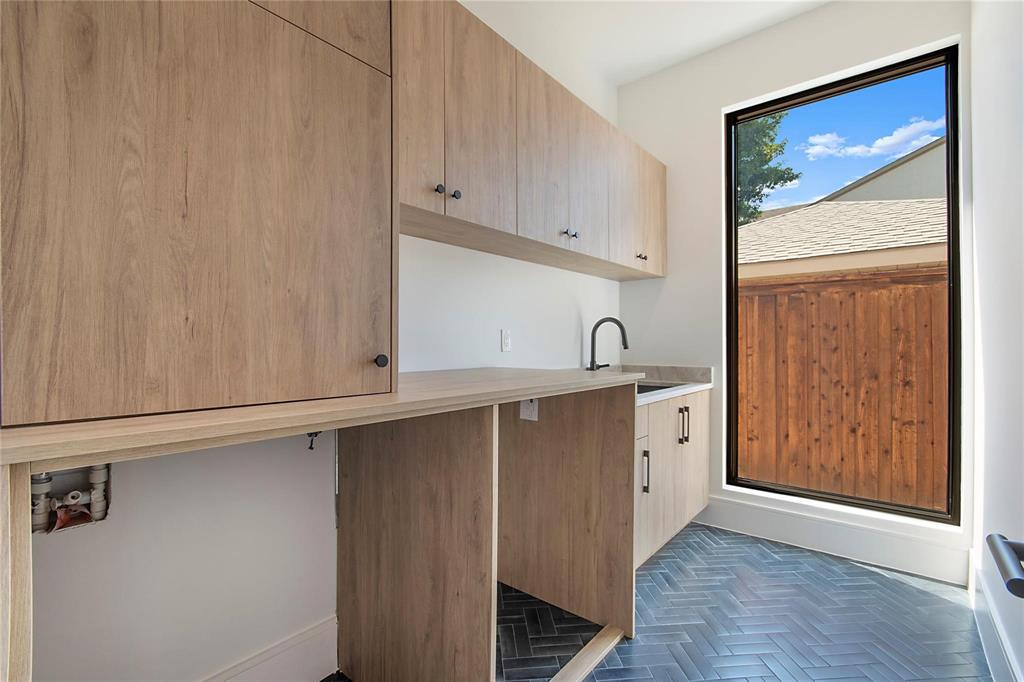 7619 Kenwell Street Dallas, TX 75209 - Photo 31 of 40