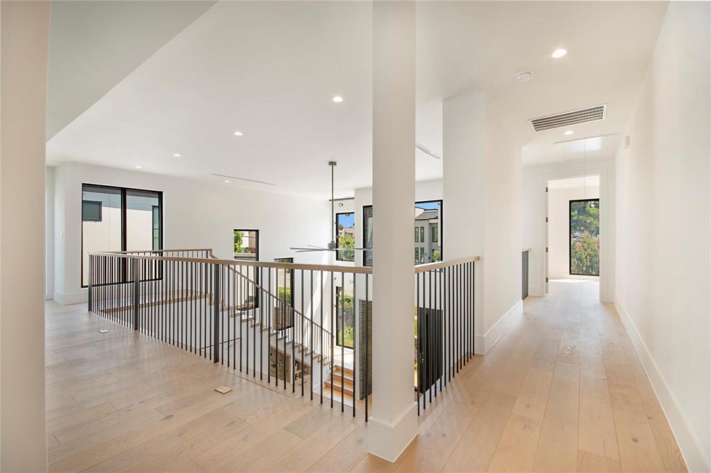 7619 Kenwell Street Dallas, TX 75209 - Photo 36 of 40