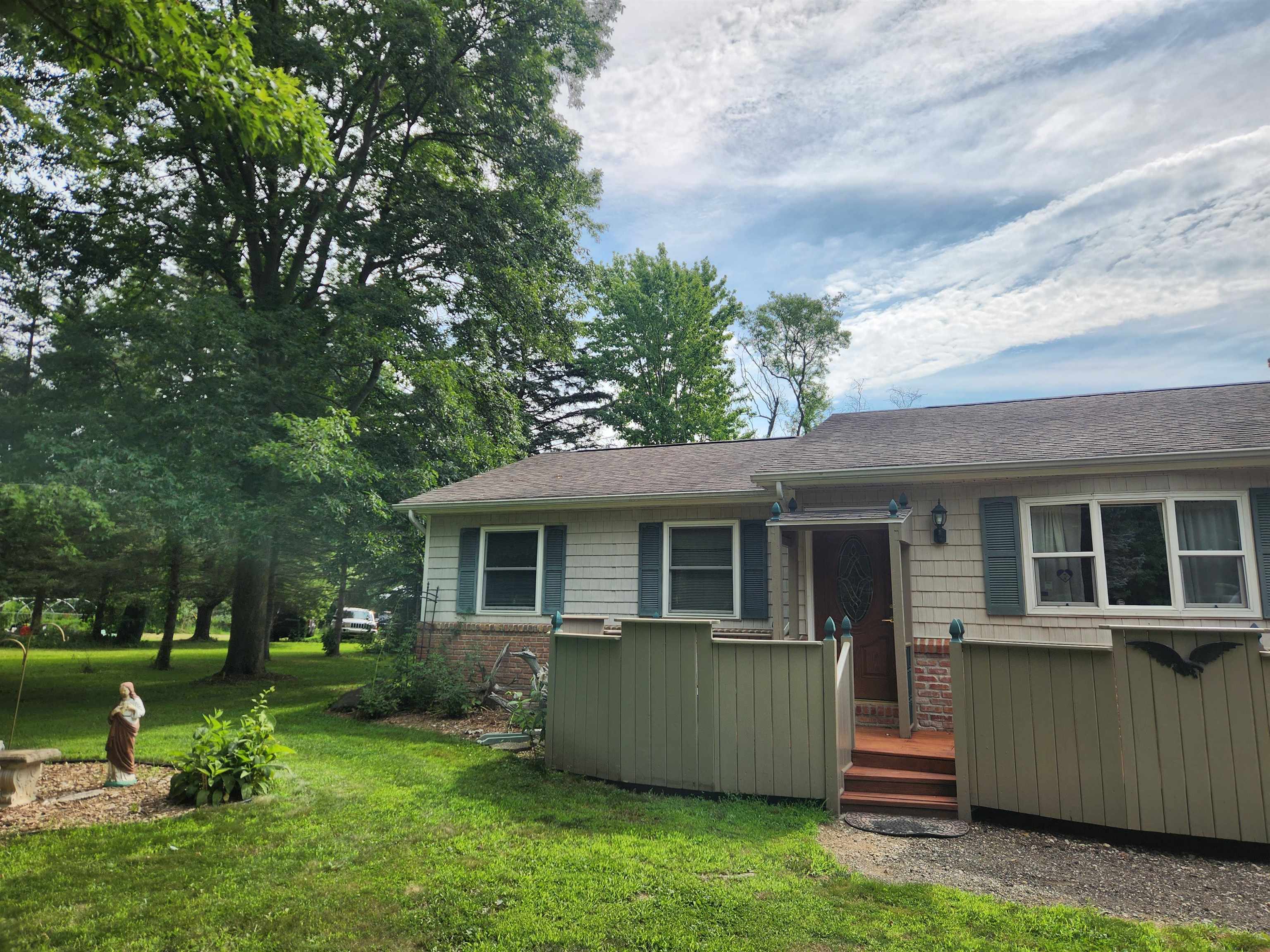 2011 Flanders Road Charlotte, MI 48813 - Photo 2 of 90