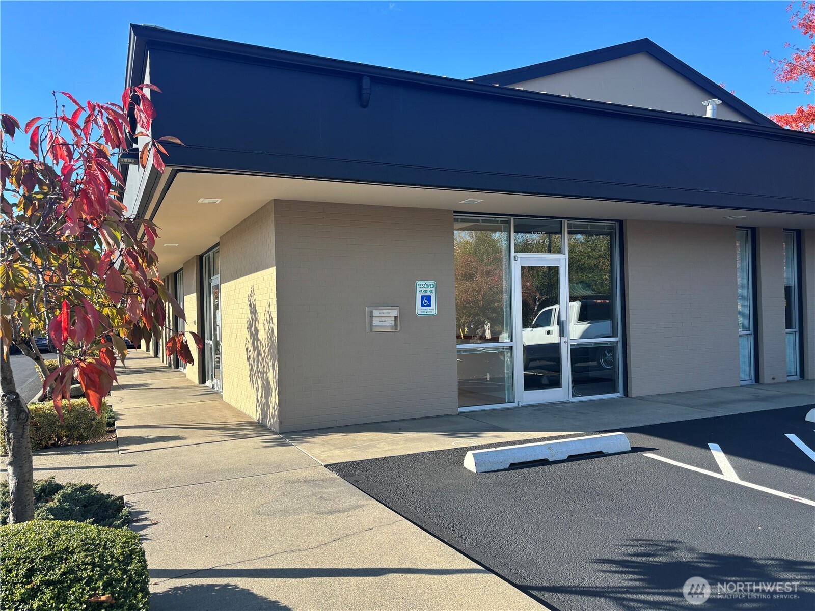 1725 Continental Place, Unit C Mount Vernon, WA 98273 - Photo 7 of 19 a view of a house with a patio