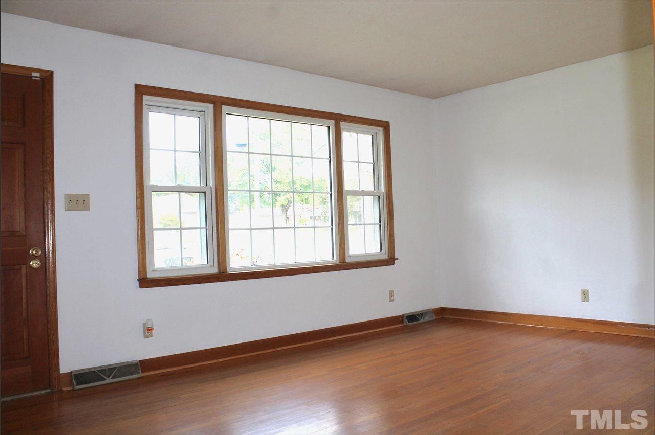 411 Gus Road Durham, NC 27703 - Photo 6 of 21