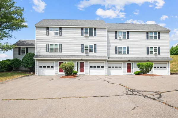 $294,900 | 16 West Hill Drive, Unit B, Westminster, MA 01473