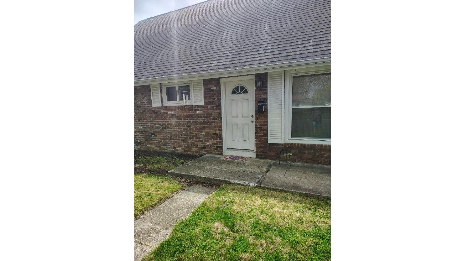 300 South Brooks Street Columbus, IN 47201 - Photo 1 of 6