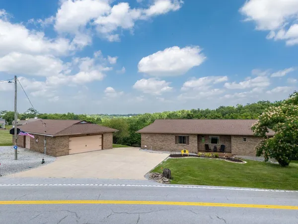 $440,000 | 5506 Ky-22, Falmouth, KY 41040