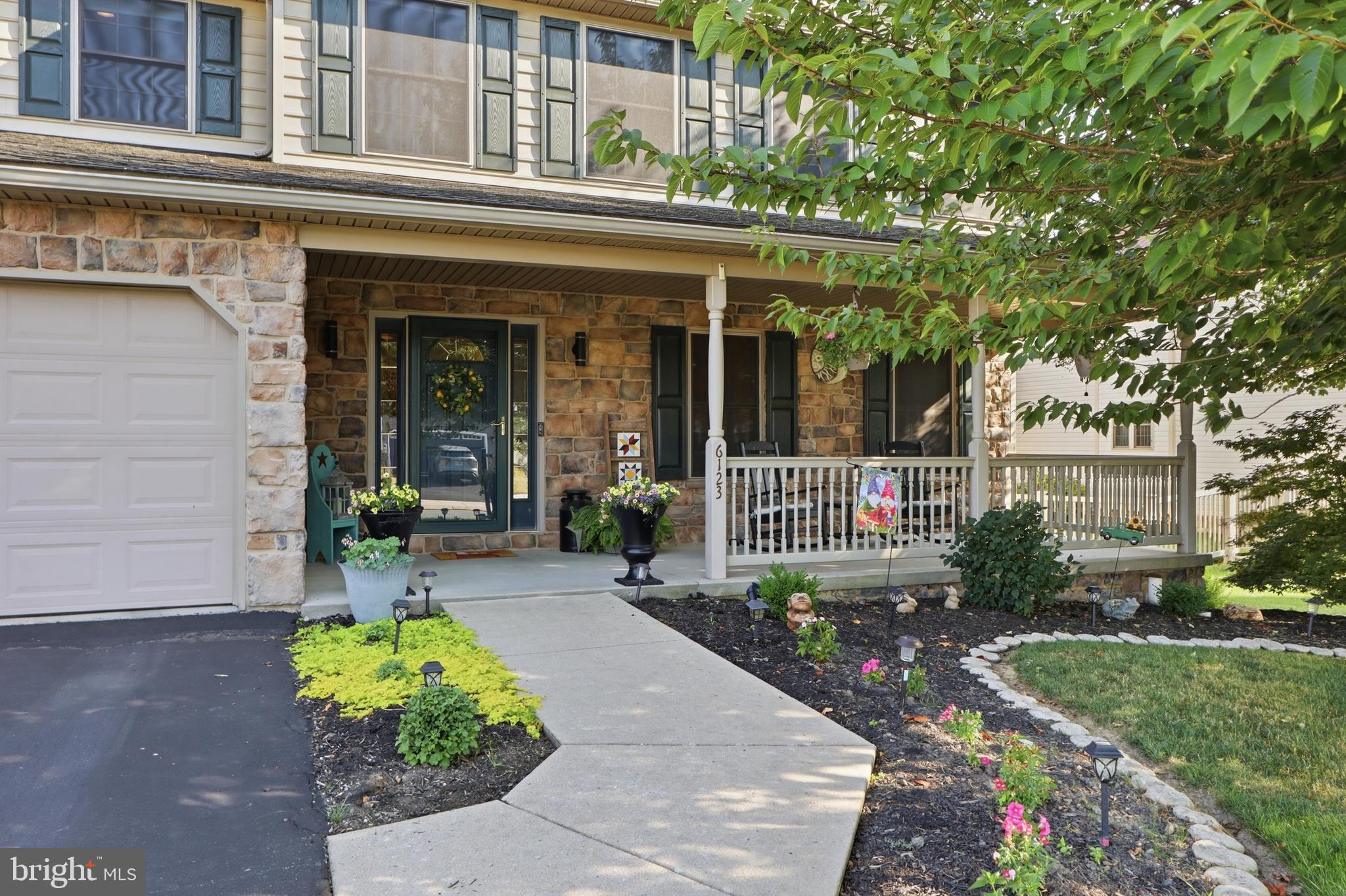 6123 Jennifer Lane Spring Grove, PA 17362 - Photo 4 of 69 Gallery Image 4