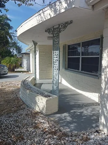a view of a house with a outdoor space