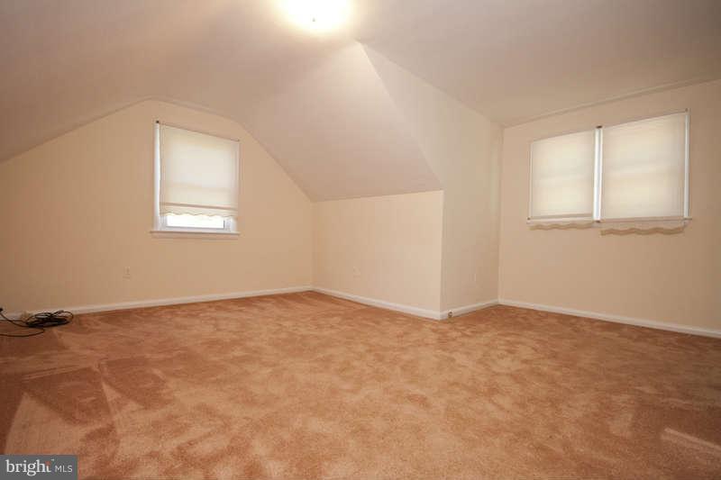 3927 Minden Road Silver Spring, MD 20906 - Photo 22 of 26 an empty room with a window