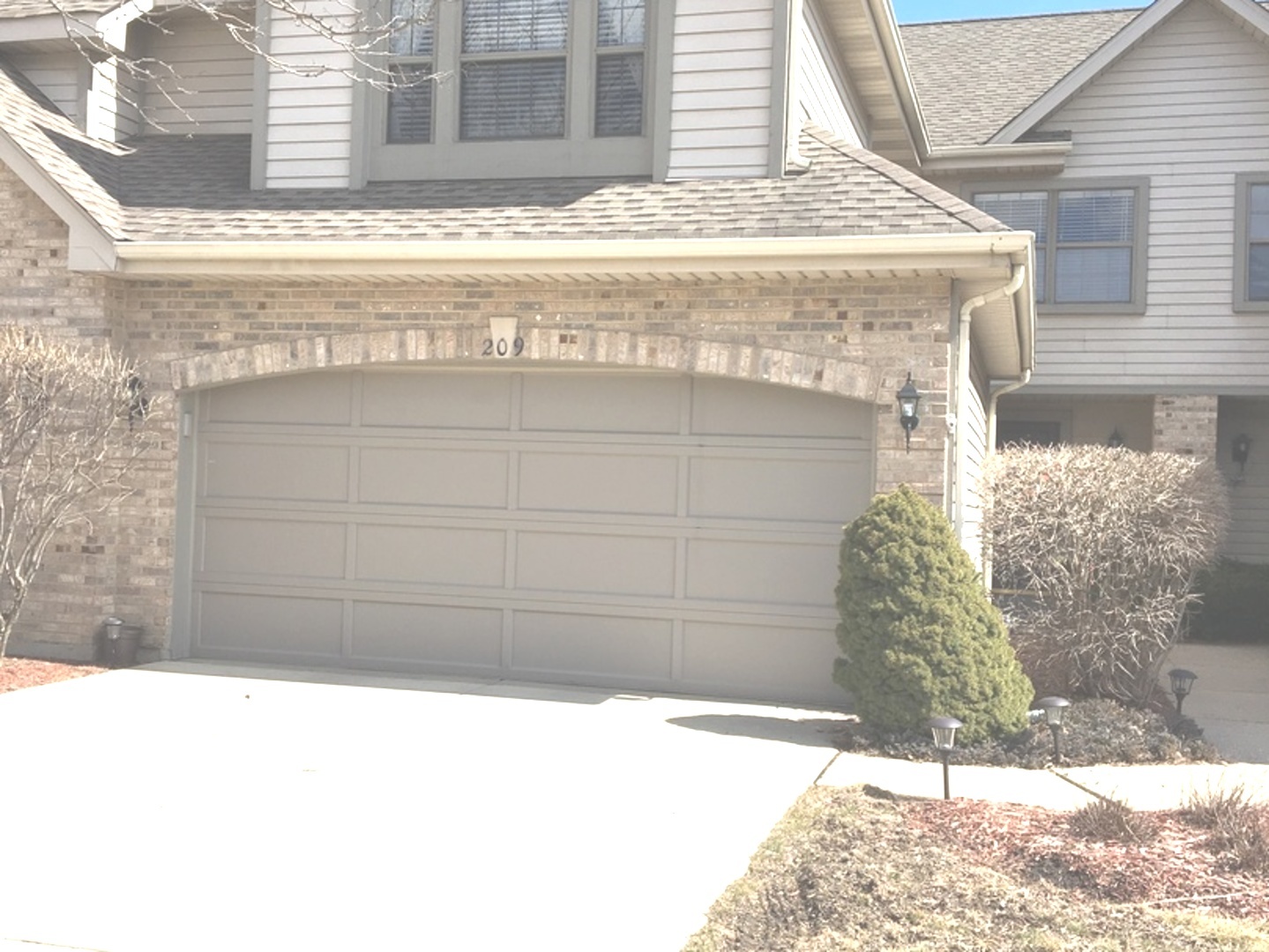 209 Springdale Lane Bloomingdale, IL 60108 - Photo 1 of 68