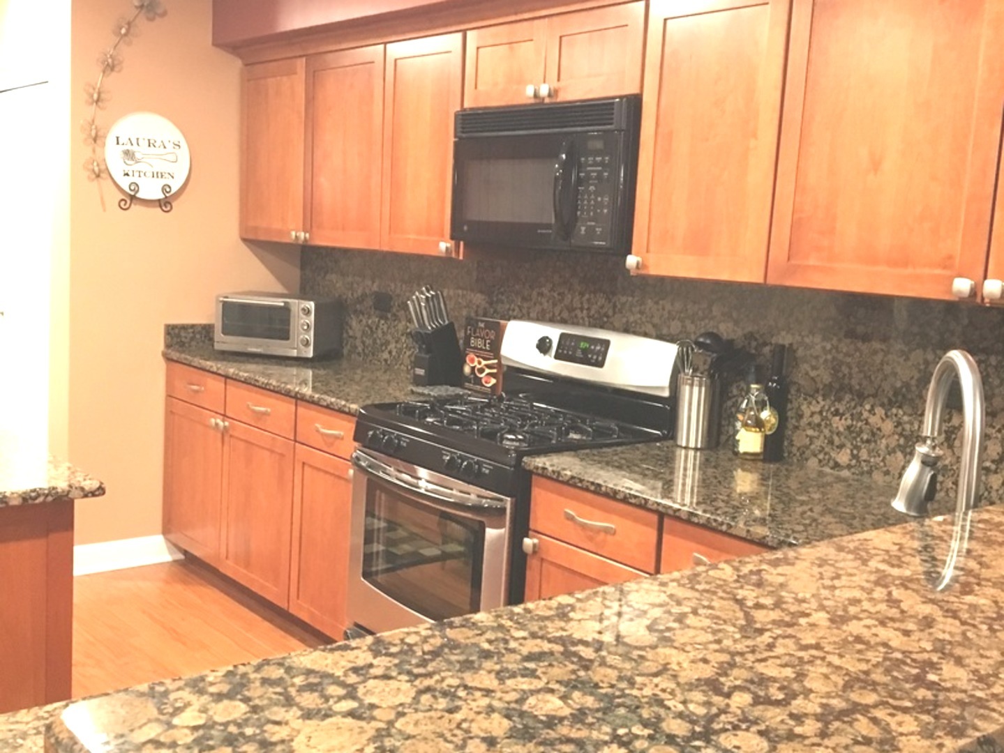 209 Springdale Lane Bloomingdale, IL 60108 - Photo 2 of 68
