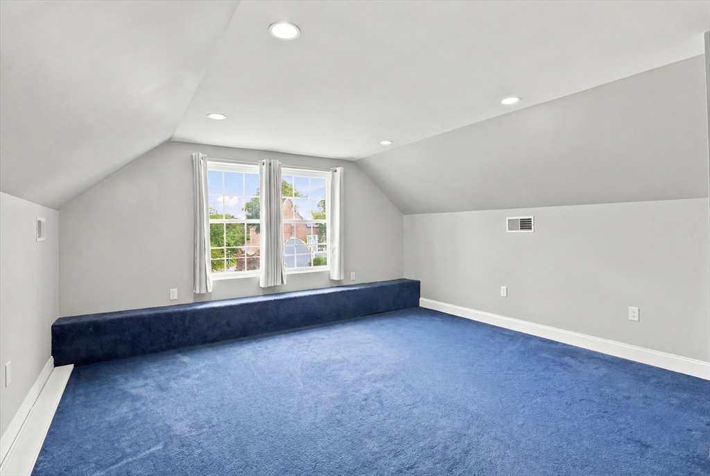 18 Rosegate Road Needham, MA 02494 - Photo 31 of 41