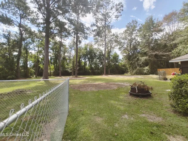 $370,000 | 705 East Lakeshore Drive, Carriere, MS 39426