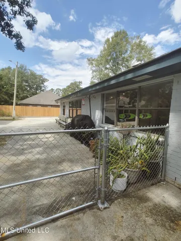 $370,000 | 705 East Lakeshore Drive, Carriere, MS 39426