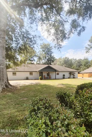 $370,000 | 705 East Lakeshore Drive, Carriere, MS 39426