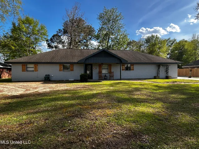 $370,000 | 705 East Lakeshore Drive, Carriere, MS 39426