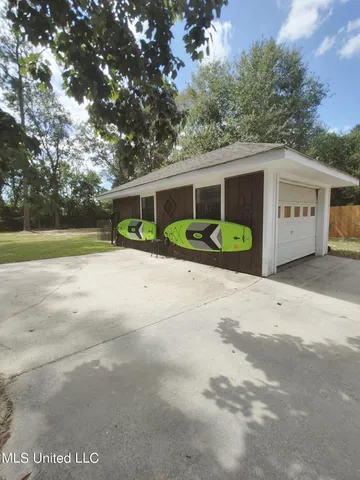 $370,000 | 705 East Lakeshore Drive, Carriere, MS 39426