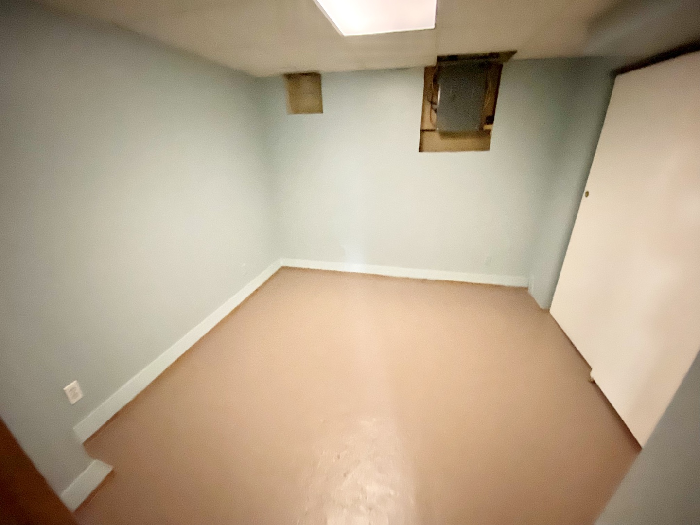 322 West Morgan Street Dixon, IL 61021 - Photo 17 of 20 a view of a small space