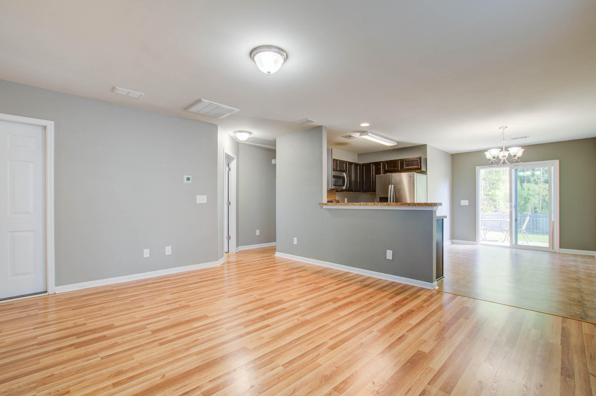 190 Brittondale Road Summerville, SC 29485 - Photo 7 of 20 190 Brittondale (7)