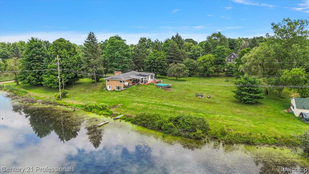 5394 Evans Road Holly, MI 48442 - Photo 2 of 51 Gallery Image 2