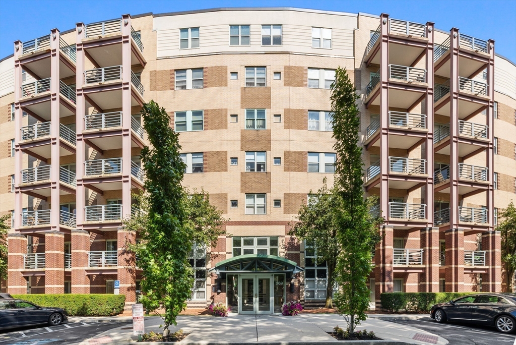 269 Cambridge Road, Unit 203 Woburn, MA 01801 - Photo 25 of 26 front view of a building