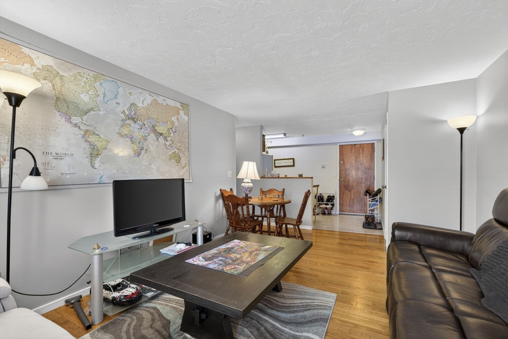 189 Littleton Road, Unit 59 Chelmsford, MA 01824 - Photo 4 of 18