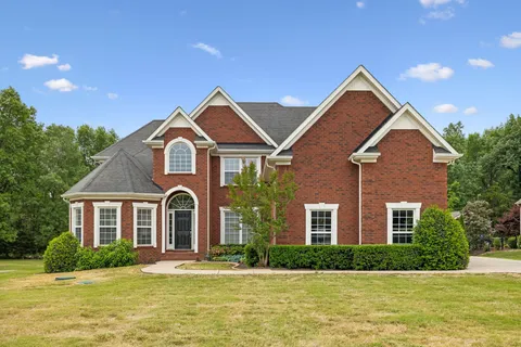 $725,000 | 5423 Cliffstone Drive, Smyrna, TN 37167
