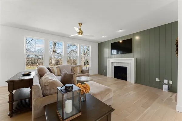 $649,900 | 1213 Briarwood Lane, Mahomet, IL 61853