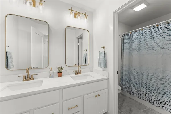 $649,900 | 1213 Briarwood Lane, Mahomet, IL 61853
