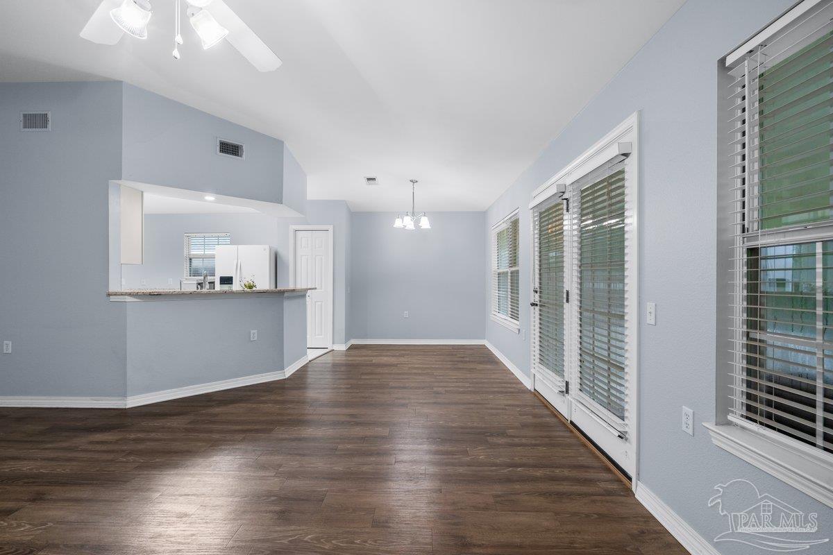 1039 Brownfield Road Pensacola, FL 32526 - Photo 8 of 41