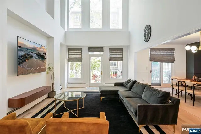 $6,200 | 207 Shearwater Court East, Unit 14, Jersey City, NJ 07305