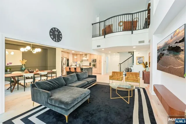 $6,200 | 207 Shearwater Court East, Unit 14, Jersey City, NJ 07305