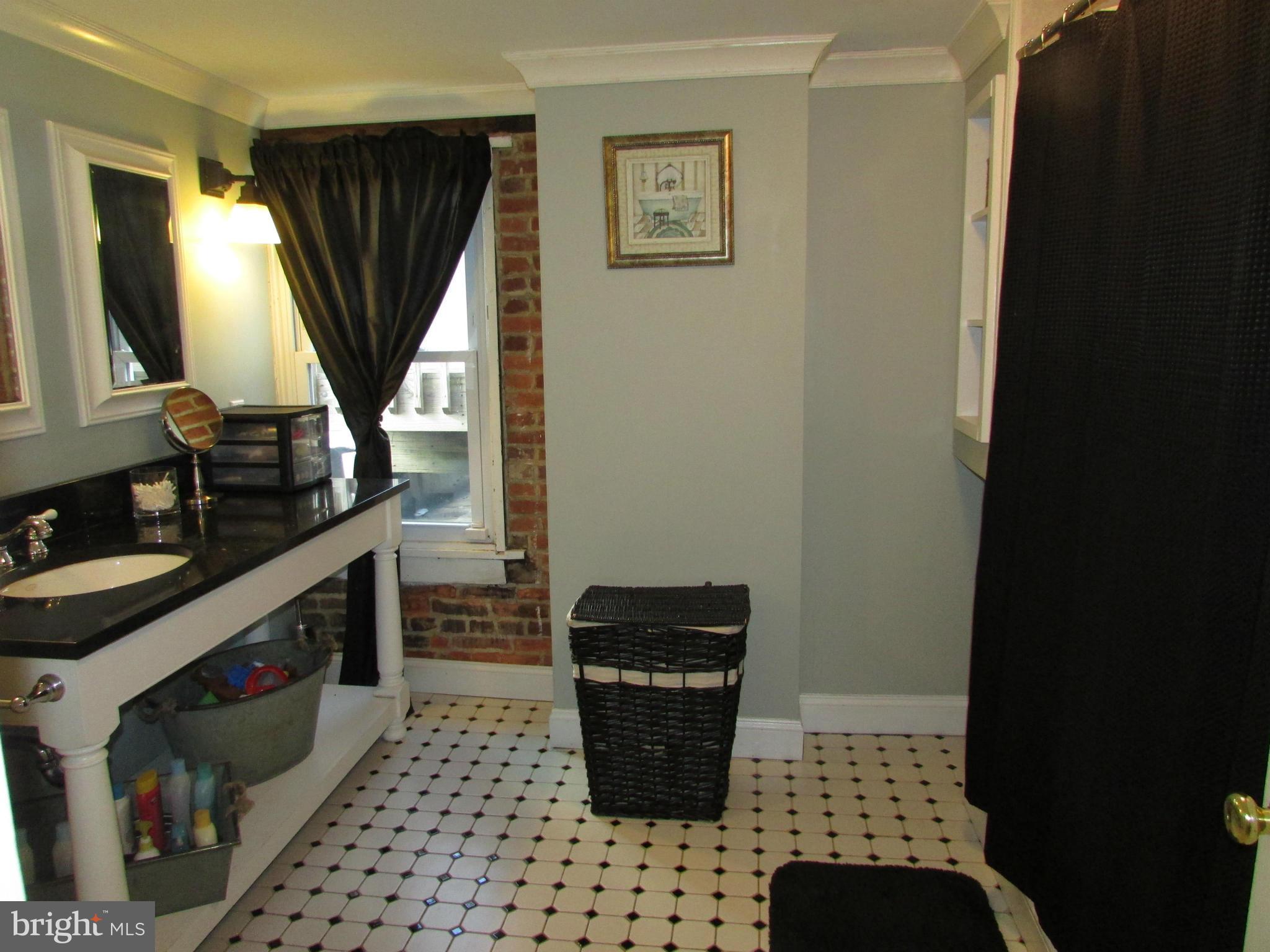 1418 Riverside Avenue Baltimore, MD 21230 - Photo 29 of 30 Bath (Master)