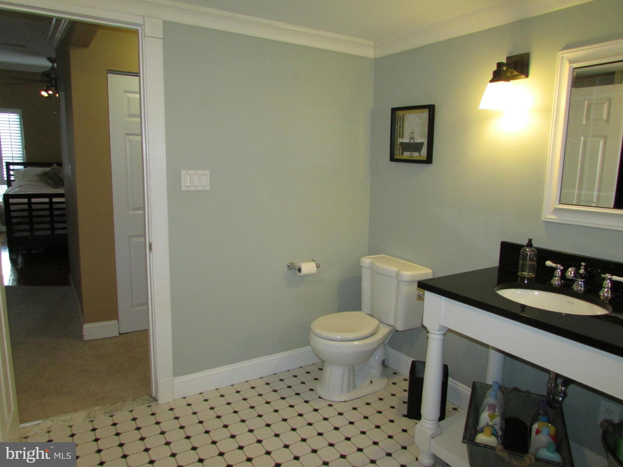 1418 Riverside Avenue Baltimore, MD 21230 - Photo 30 of 30 Bath (Master)