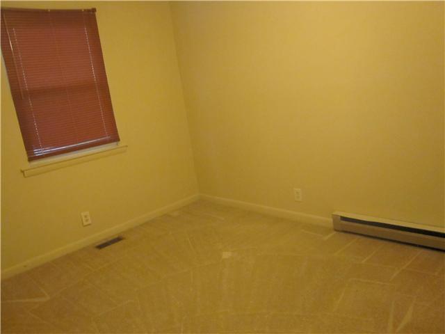 1585 Bevard Road Clarksville, TN 37042 - Photo 8 of 9 Gallery Image 8