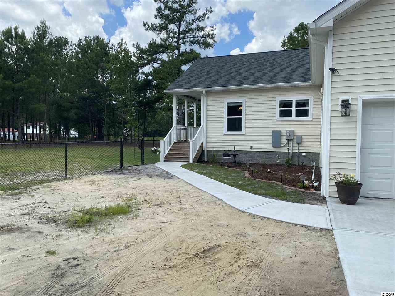 2401 Daisy Road Loris, SC 29569 - Photo 5 of 27 Gallery Image 5