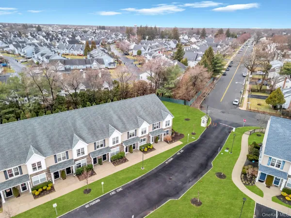 $524,500 | 147 Ashley Court, Central Islip, NY 11722