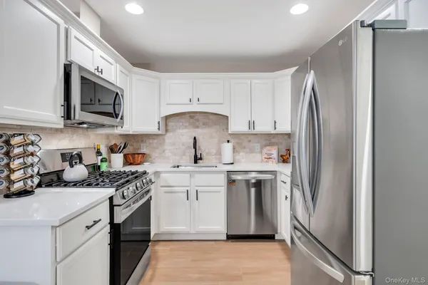 $524,500 | 147 Ashley Court, Central Islip, NY 11722