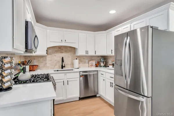 $524,500 | 147 Ashley Court, Central Islip, NY 11722