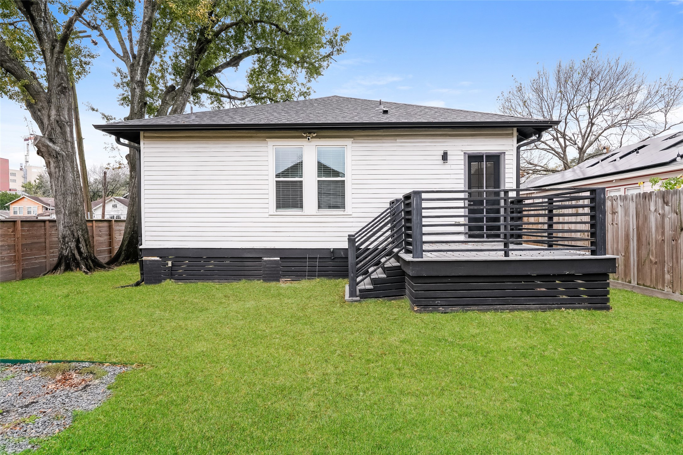 231 Grace Street Houston, TX 77003 - Photo 15 of 15 a front view of a house with garden