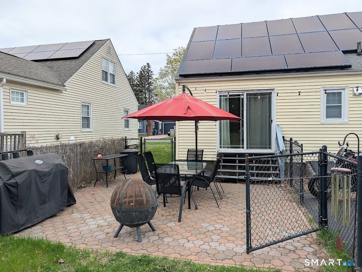36 Marshall Road Manchester, CT 06040 - Photo 2 of 31