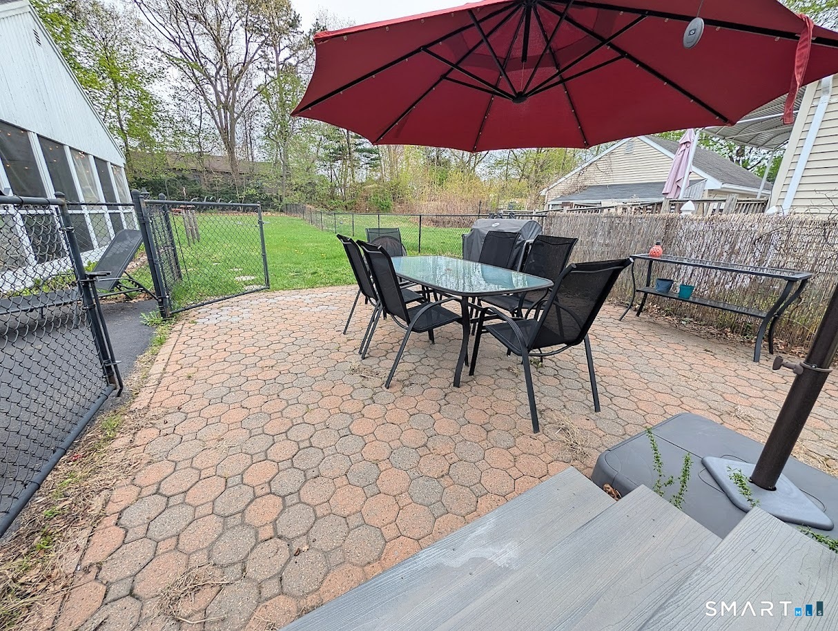 36 Marshall Road Manchester, CT 06040 - Photo 4 of 31
