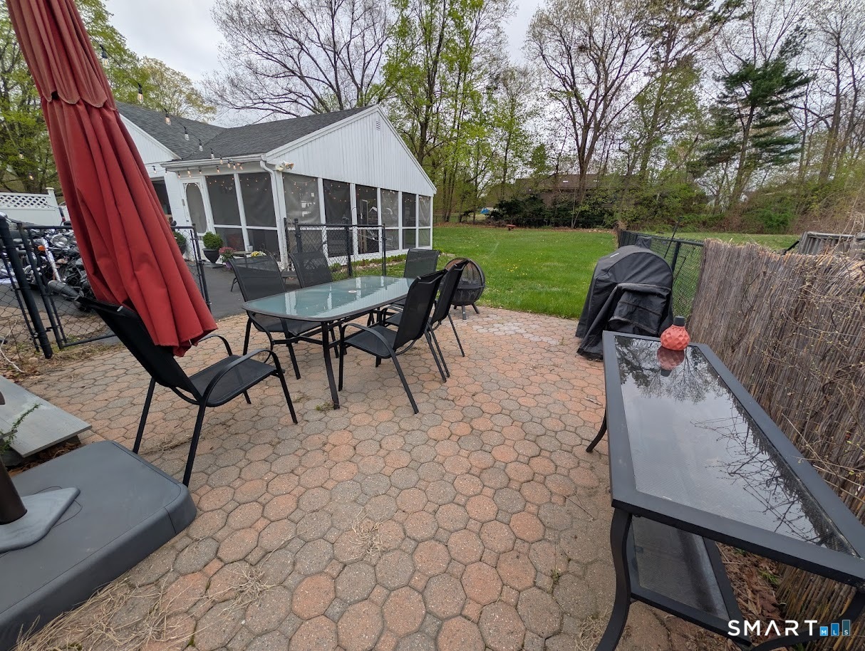 36 Marshall Road Manchester, CT 06040 - Photo 5 of 31