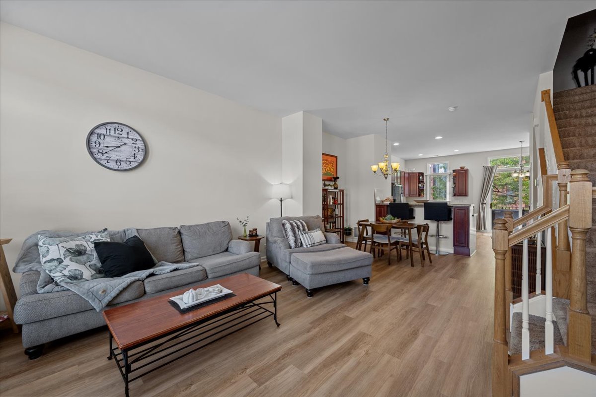 213 Prairie Street Elgin, IL 60120 - Photo 3 of 26 Gallery Image 3