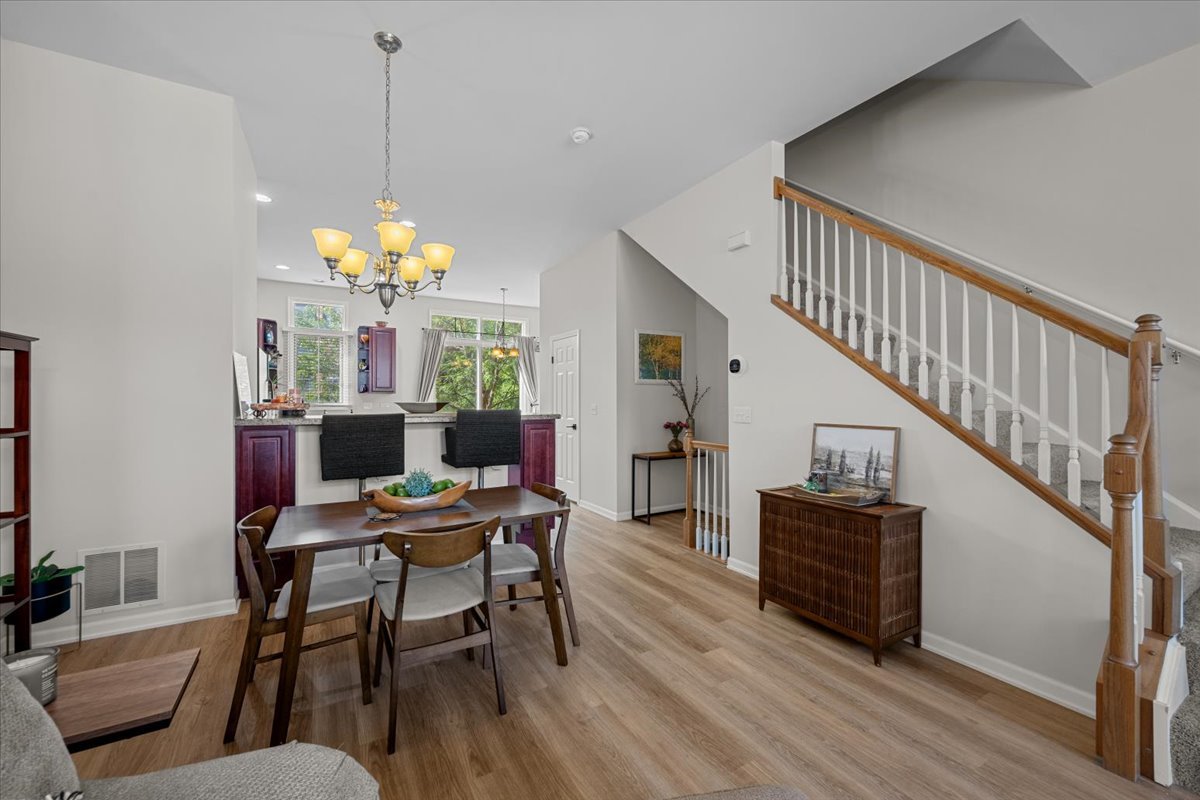 213 Prairie Street Elgin, IL 60120 - Photo 6 of 26 Gallery Image 6