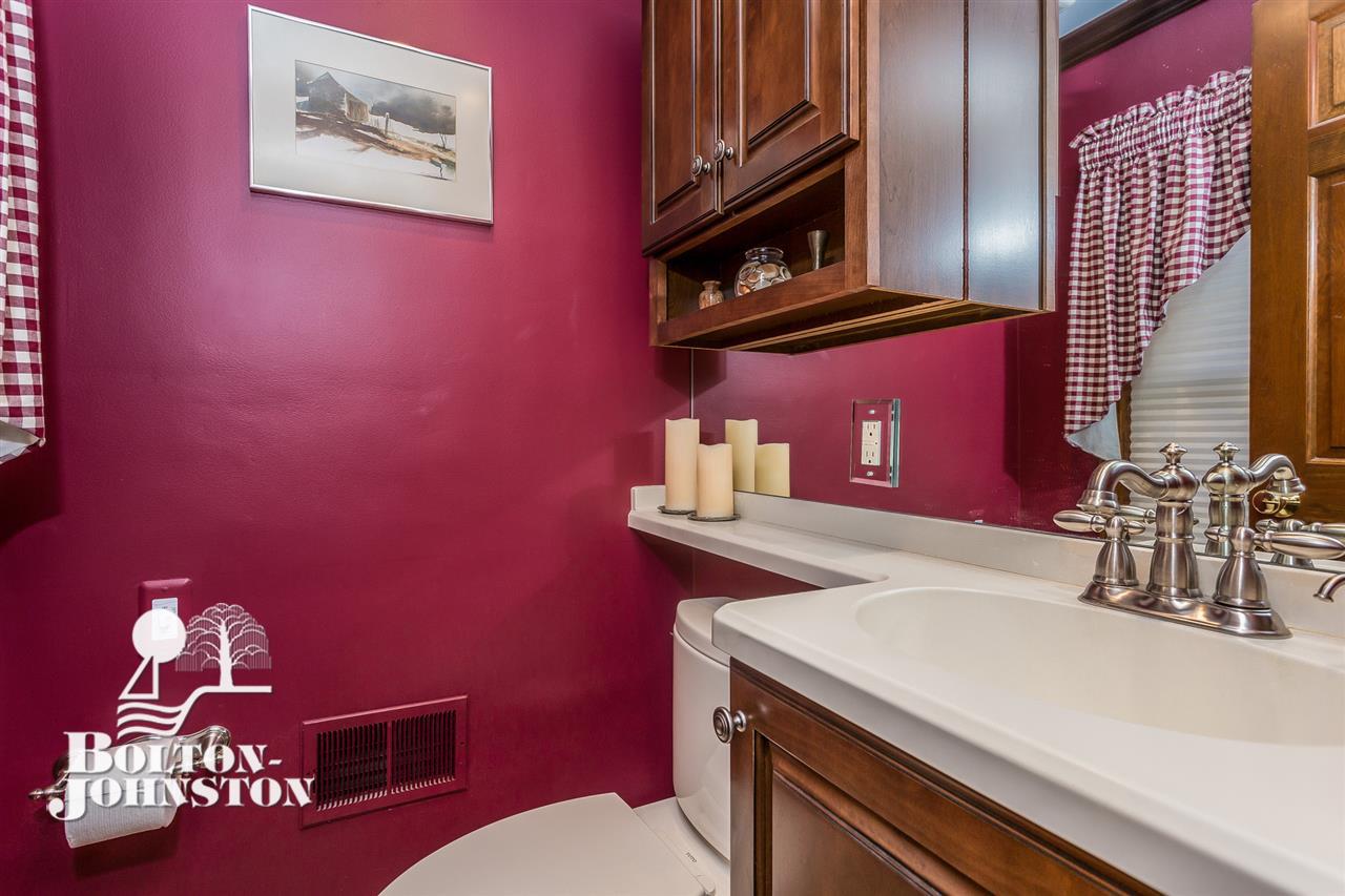 1366 Bishop Road Grosse Pointe Park, MI 48230 - Photo 33 of 50