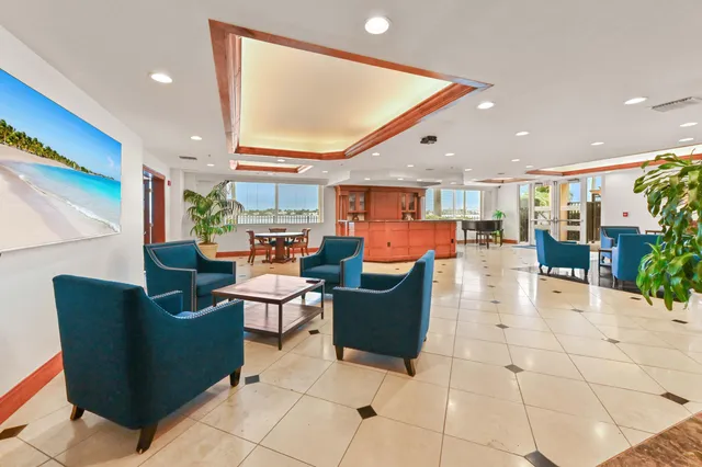 $2,700 | 1803 North Flagler Drive, Unit 204, West Palm Beach, FL 33407