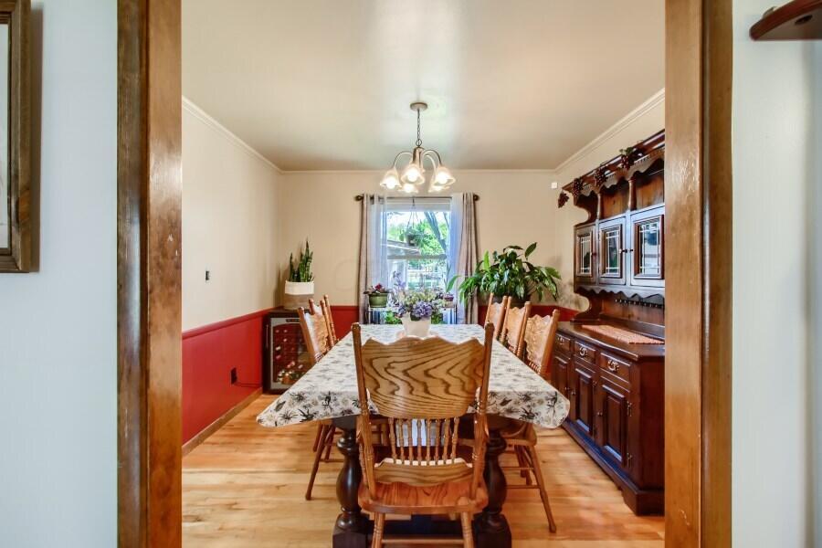 6058 Sandgate Road Columbus, OH 43229 - Photo 5 of 27 Dining Room