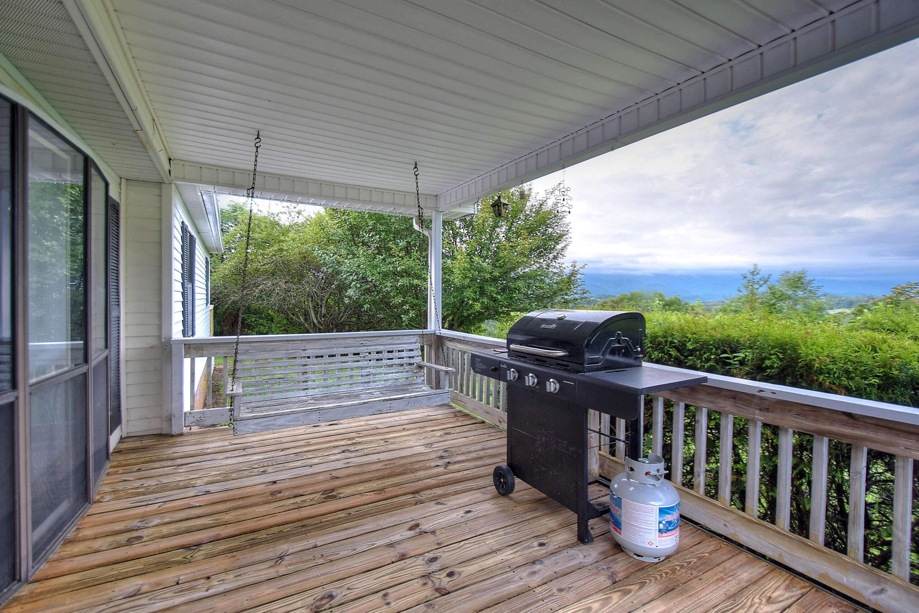 418 Horace Dillow Road Limestone, TN 37681 - Photo 11 of 57 front porch